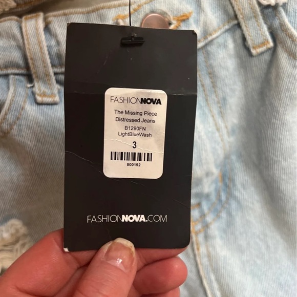 Jeans - Picture 2 of 2